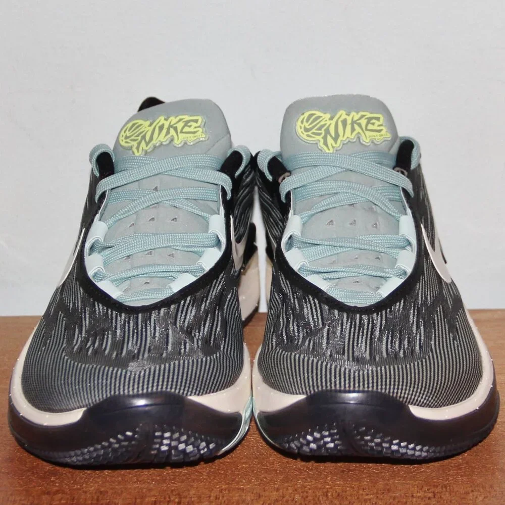 Nike GT Cut 2 Basketball Shoes Black Jade Ice Womens 9.5
